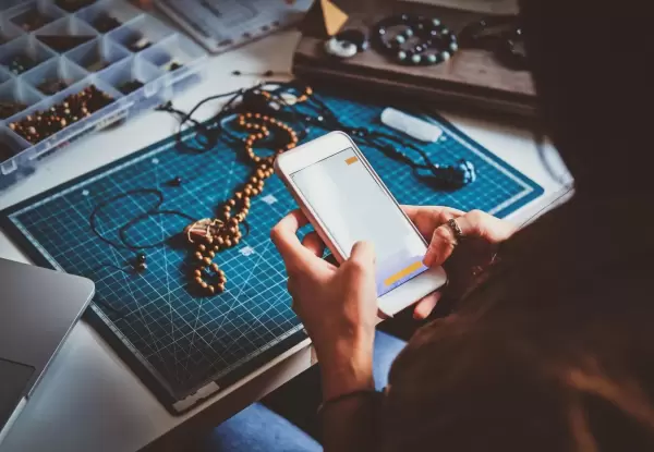 Porque é que a personalização e o tailor made são cruciais para as marcas se destacarem num mund